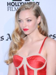 Amanda Seyfried アマンダ・セイフライド