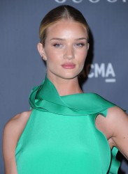 Rosie Huntington Whiteley ロージー・ハンティントン・ホワイトレー