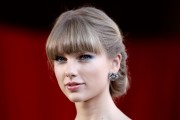 Taylor Swift テイラー・スウィフト