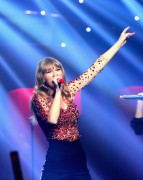 Тейлор Свифт (Taylor Swift) performs Onstage during KIIS FM's 2012, Live, 01.12.12 - 149xHQ 671977223677434