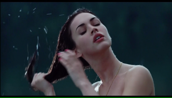 Megan Fox & Amanda Seyfried hot scenes in "Jennifers Body" HD...