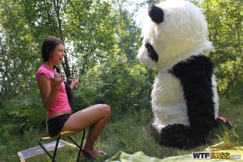 Molly Cogida por un panda-Wtfpass (completo)