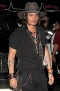 Джонни Депп (Johnny Depp) Leaves a Party at Pink Taco on August 6th - 22хHQ Ccf68f244609428