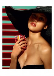 http://thumbnails102.imagebam.com/26523/34e599265223753.jpg