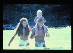 Голубая Лагуна / The Blue Lagoon (1980) - 1xHQ 9e992b276116262