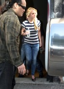 Бритни Спирс (Britney Spears) Makes her way to the car in Burbank,13.01.11 - 5хHQ F21571279474445