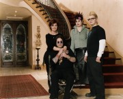 Оззи Осборн (Ozzy Osbourne) разные фото, фото с семьей - 20xHQ Bd6df0284120984