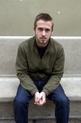 Райан Гослинг (Ryan Gosling) Chris Pizzello photoshoot - 5xHQ Cf16fd284261465