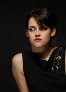 Кристен Стюарт (Kristen Stewart) Dan MacMedan Photoshoot - The USA Today Portraits, November 6, 2009 (19xHQ) 5f6f30285965459