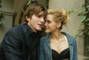 Бриттани Мерфи, Эштон Кутчер (Ashton Kutcher, Brittany Murphy) 'Just Married' promoshoot in Mexico 2003 (8xHQ) 8f12a0287703598