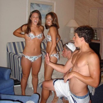 350px x 350px - Drunk college girl party - College - XXX videos