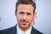 Райан Гослинг, Эмма Стоун (Emma Stone, Ryan Gosling) 'La La Land' premiere, Toronto (September 12, 2016) - 99xНQ 05a7be552223510