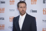 Райан Гослинг, Эмма Стоун (Emma Stone, Ryan Gosling) 'La La Land' premiere, Toronto (September 12, 2016) - 99xНQ 285302552224630