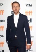 Райан Гослинг, Эмма Стоун (Emma Stone, Ryan Gosling) 'La La Land' premiere, Toronto (September 12, 2016) - 99xНQ 4ba68b552224296