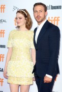 Райан Гослинг, Эмма Стоун (Emma Stone, Ryan Gosling) 'La La Land' premiere, Toronto (September 12, 2016) - 99xНQ D6228b552226188