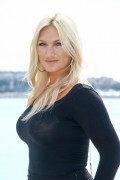 Брук Хоган (Brooke Hogan) The Fashion Hero Photocall at MIPTV in Cannes, France (2017.04.03.) (21xHQ) 01c419552819693