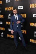 Доминик Купер (Dominic Cooper) Preacher Season 2 Premiere (Los Angeles, 20.06.2017) - 54xHQ 167dd1552812693