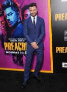 Доминик Купер (Dominic Cooper) Preacher Season 2 Premiere (Los Angeles, 20.06.2017) - 54xHQ C00972552813423