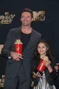 Хью Джекман (Hugh Jackman) MTV Movie and TV Awards, Los Angeles, 07.05.2017 (28xHQ) 256a75558935173