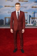 Камерон Монахэн (Cameron Monaghan) 'Spider-Man Homecoming' Premiere, Los Angeles, 28.06.2017 (54xHQ) 38d34a558936983