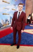 Камерон Монахэн (Cameron Monaghan) 'Spider-Man Homecoming' Premiere, Los Angeles, 28.06.2017 (54xHQ) 639c07558937143