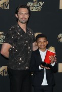 Майло Вентимилья (Milo Ventimiglia) MTV Movie And TV Awards in Los Angeles, 07.05.2017 (66хHQ) E33bae558932393