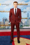 Камерон Монахэн (Cameron Monaghan) 'Spider-Man Homecoming' Premiere, Los Angeles, 28.06.2017 (54xHQ) E8618d558936583